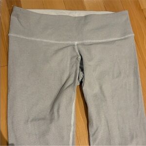 Grey & White Lululemon Wee Stripe Wunder Under Leggings 28” Cotton - size 8
